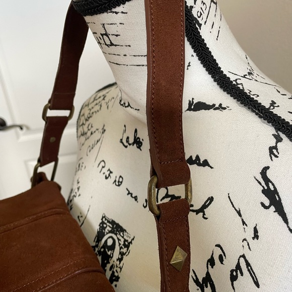 Rachel Zoe Brown Suede Shoulder Bag Fringe Boho Style 15 X 12 NWOT - Picture 5 of 12